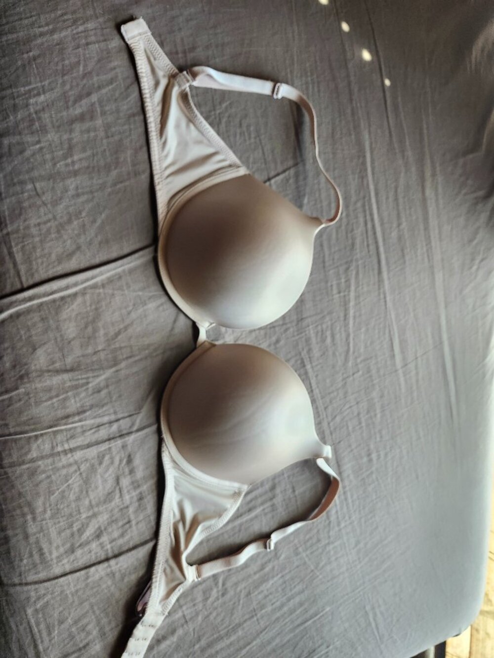 Victoria's Secret Push Up Bra 34DD Beige Underwire Padded